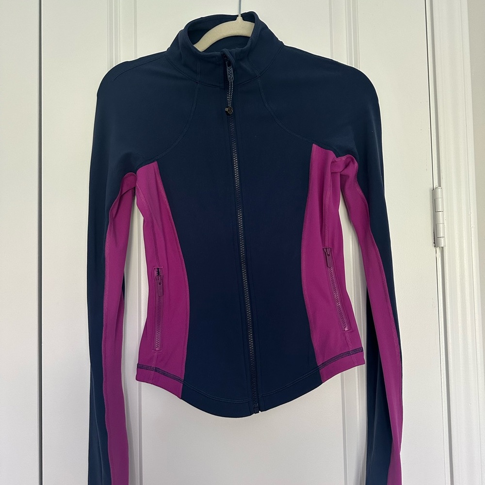 Lululemon Athletica Navy and Magenta Light Athletic Jacket